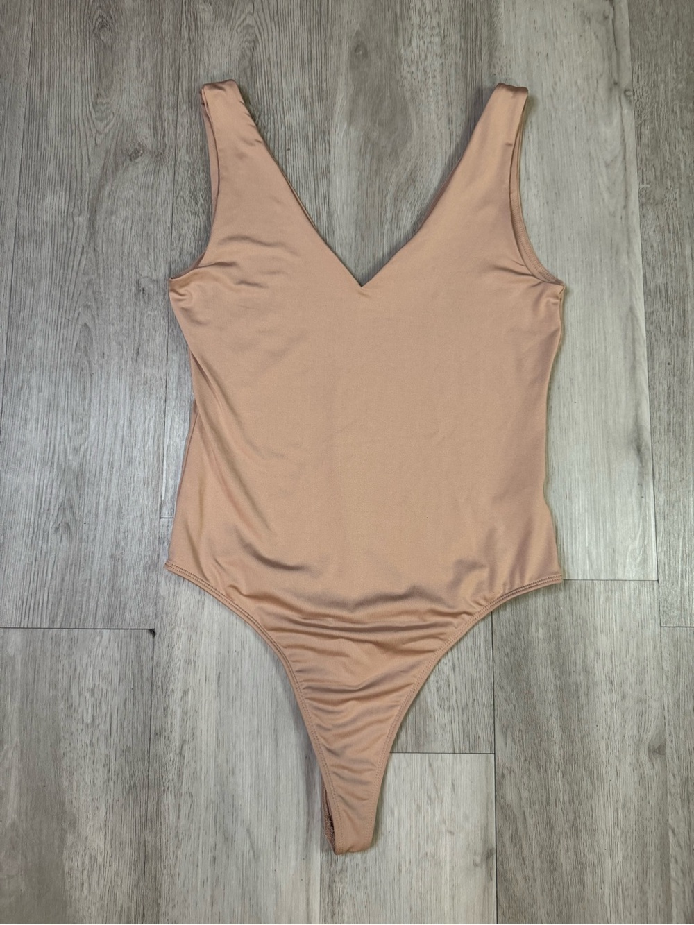 Shinestar Women's Tan V-Neck Sleeveless Thong Nude Bodysuit Large